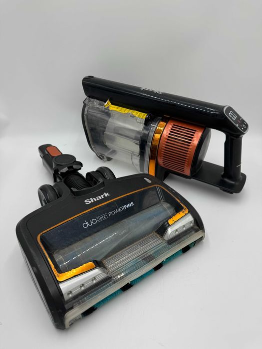 Odkurzacz pionowy Shark IZ300EUT srebrny/szary