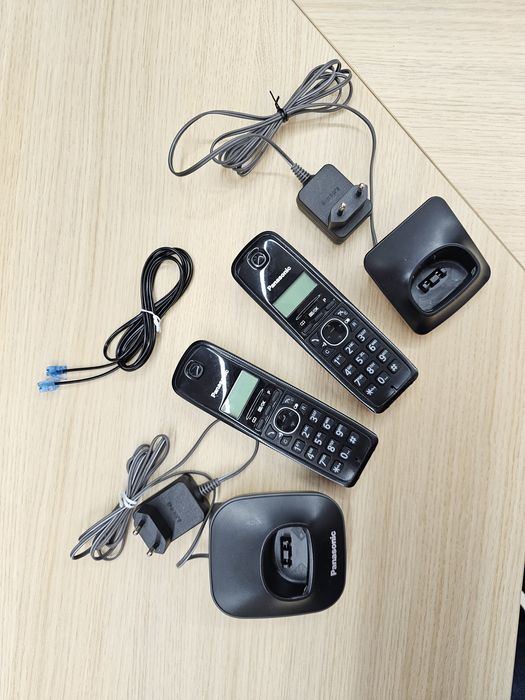 Conjunto 2 telefones sem fios Panasonic KX-TGA161EX