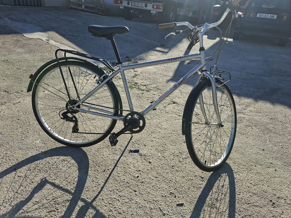 Bicicleta citadina roda 700 28