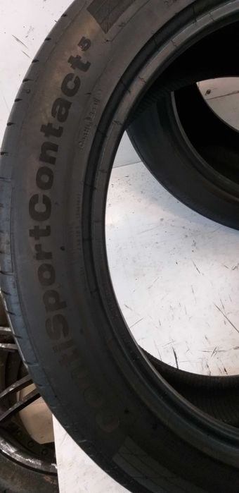 K215691C Komplet 255/45R19 100V Continental CSC5 2016rok