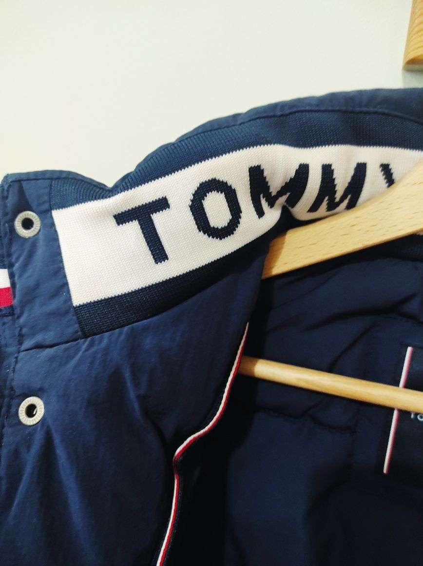 Nowa kurtka dla chłopca Tommy Hilfiger, r. 128