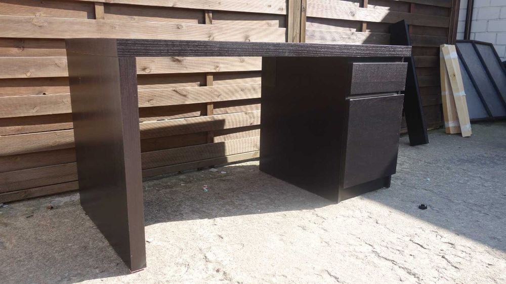 Biurko IKEA Malm czarnobrąz blat
