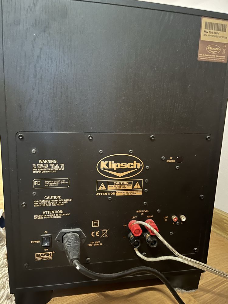 Subwoofer Klipsch RW-10D, Centr Klipsch RC-52. Kino domowe.
