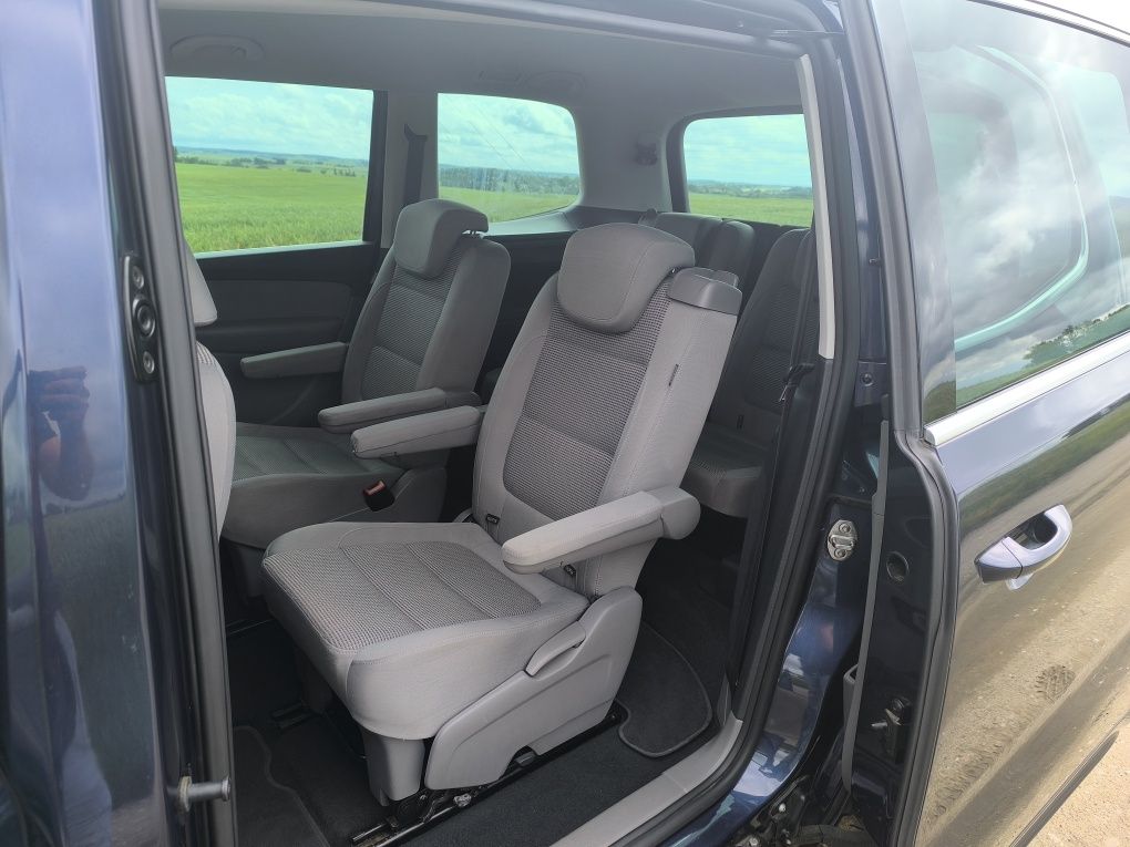 Bardzo ładny VW Sharan