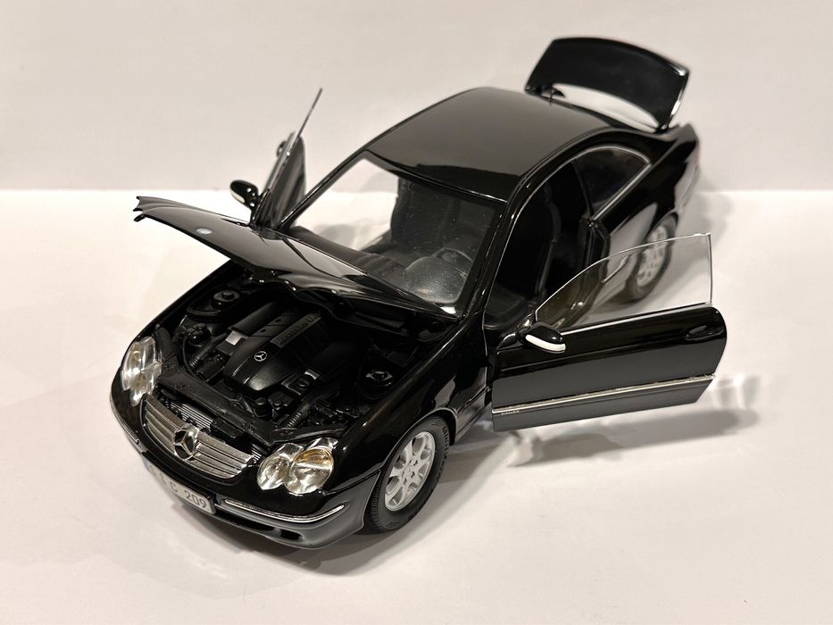 Mercedes CLK coupe W209 1:18 Kyosho