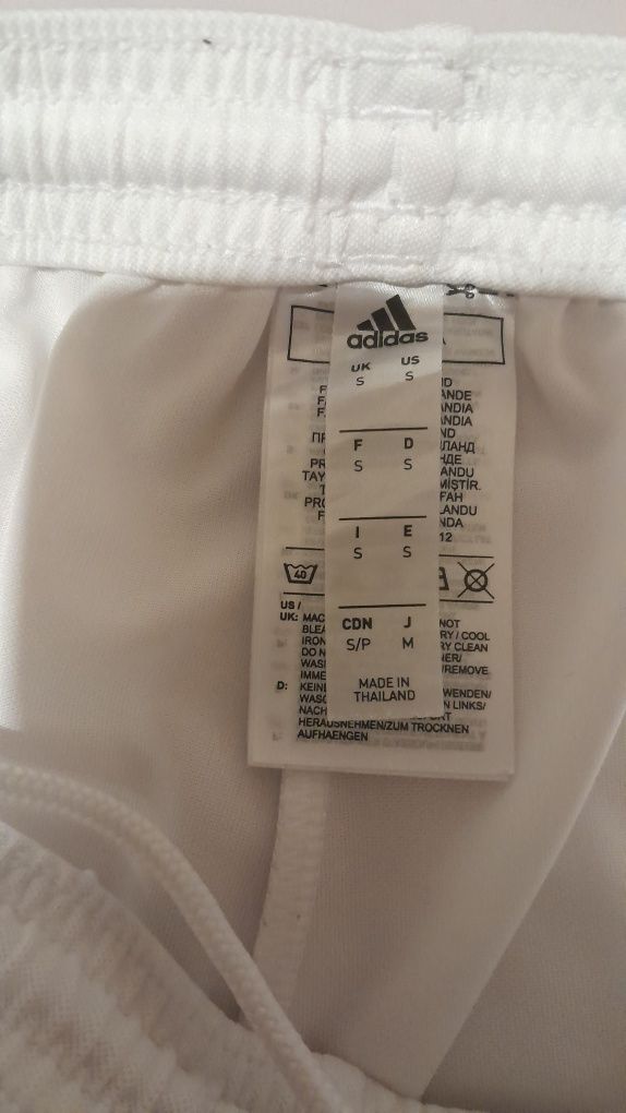 Calções de desporto Adidas - S - novos