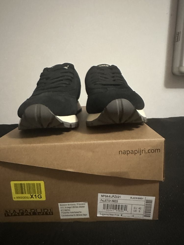 Nowe buty Napapijri 42