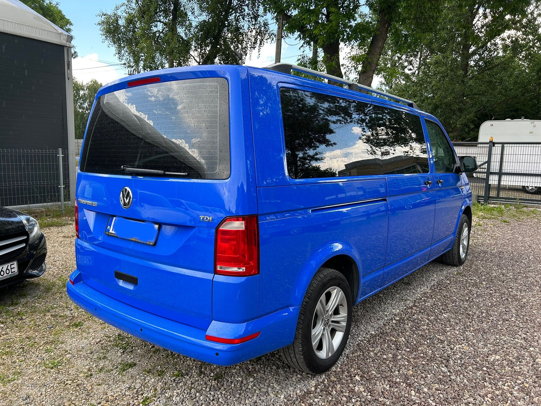 Wynajem busa 9 osob VW Transporter T6