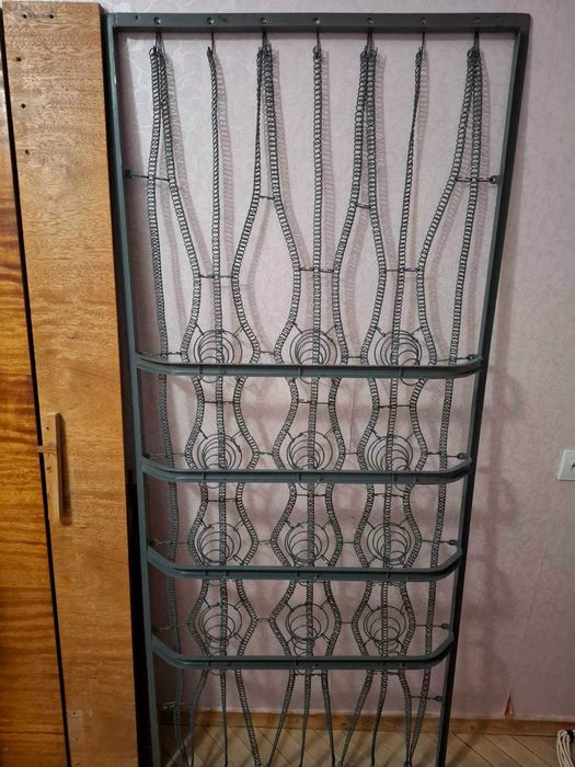 Каркас сітки металевої до ліжка