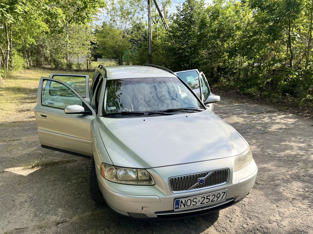 Sprzedam Volvo V70 II, 2004 r.