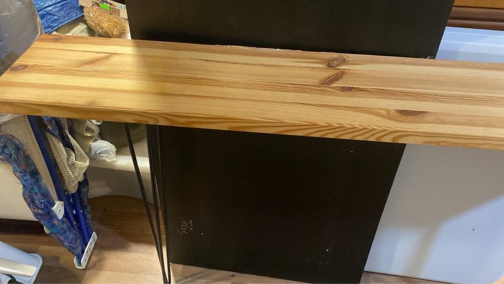 Mesa/consola em madeira