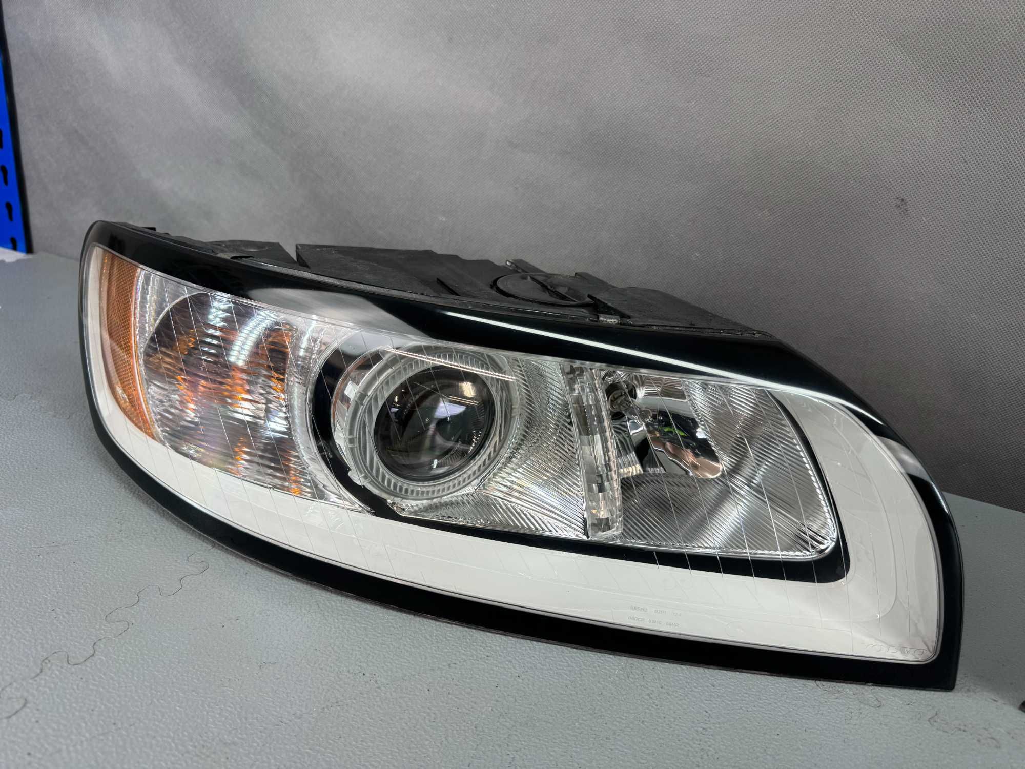 Volvo V50 S40 LIFT Lampy Przód Przednie Komplet Lewa+Prawa Europa IGŁA