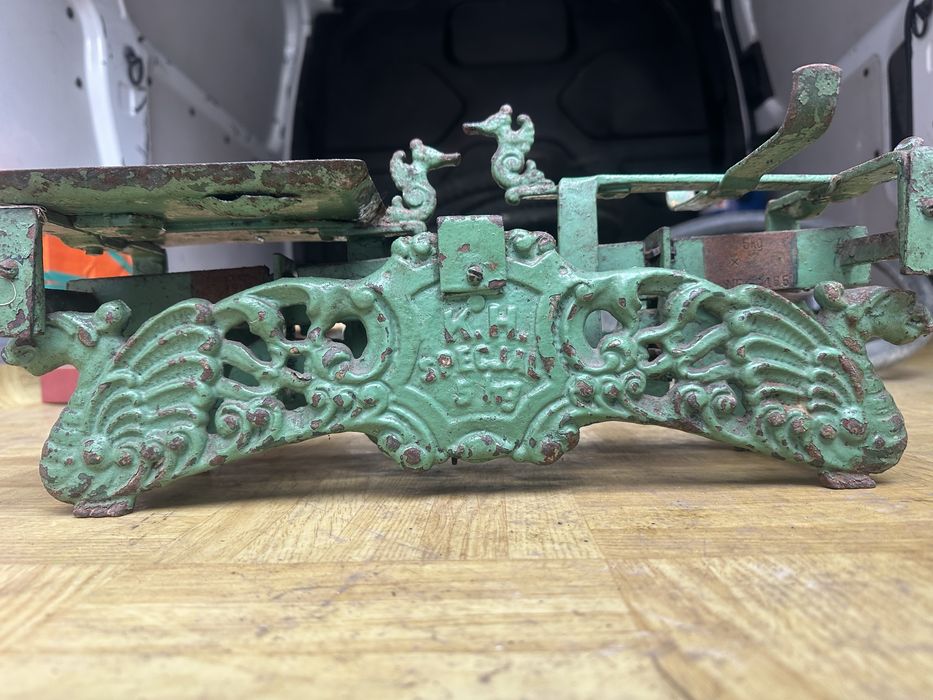 Stara waga szalkowa kaczki