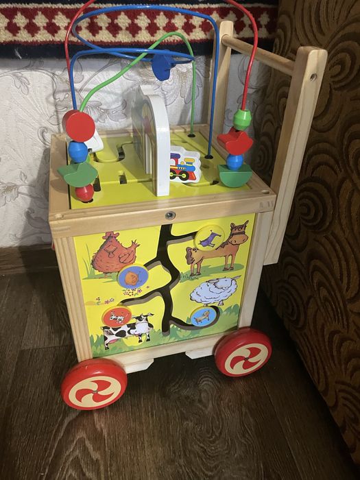 Бизикуб на колесах