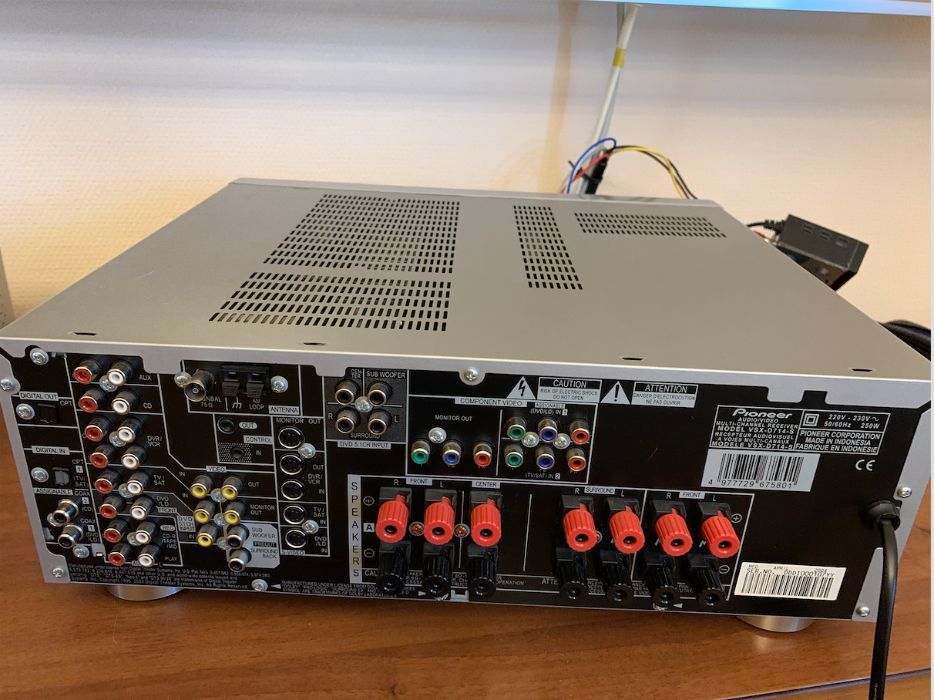 Телевизор NEC, усилитель Pioneer