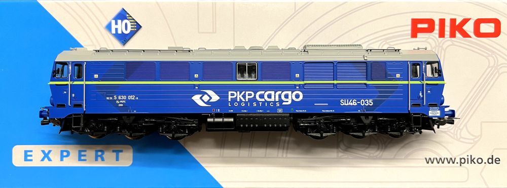 Spalinowóz SU46-035