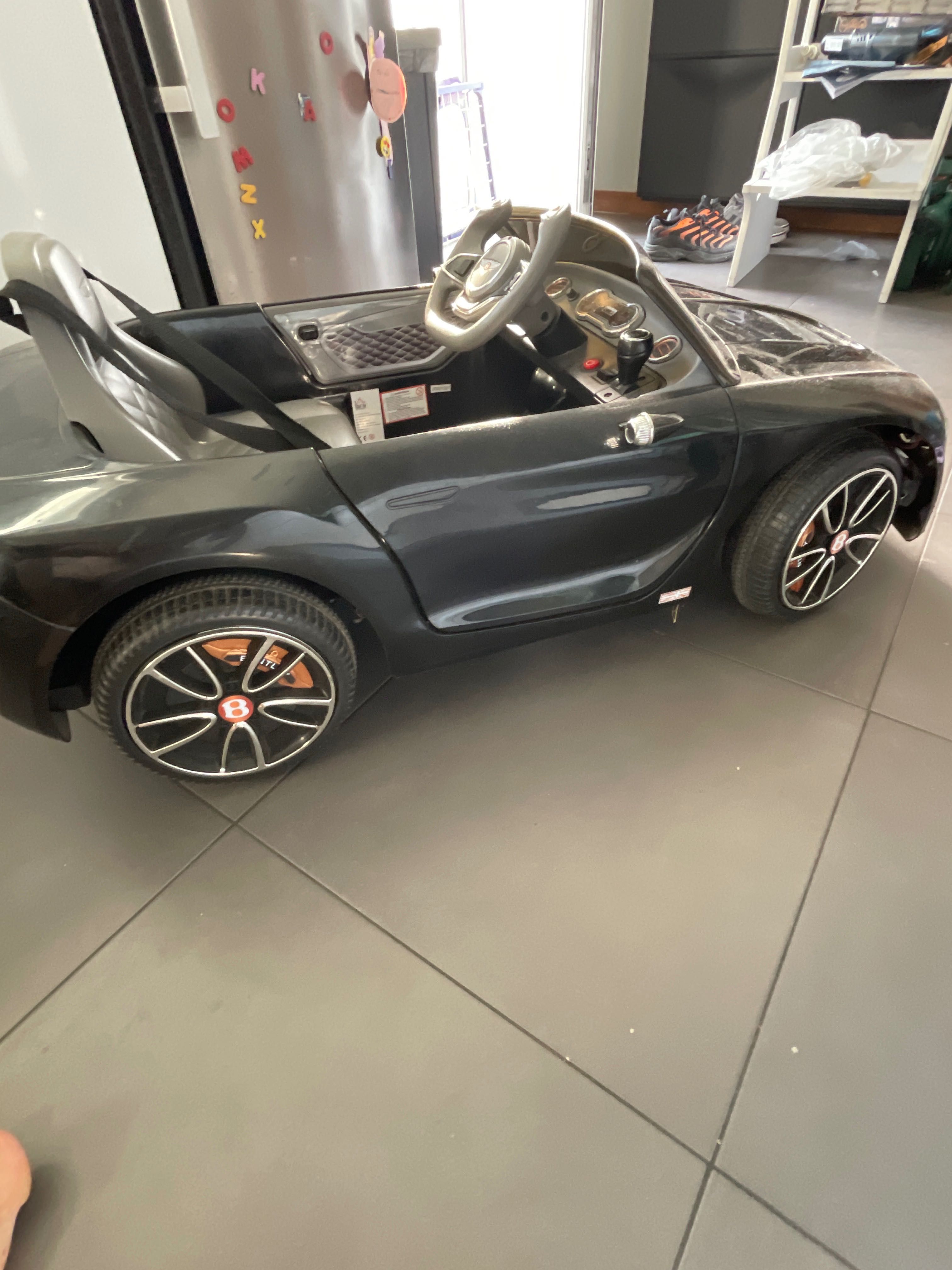 HOMCOM Bentley GT elétrico licenciado para crianças de 3-5 anos