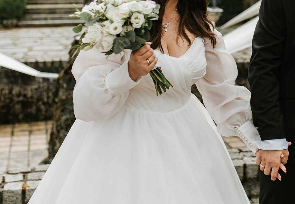 Suknia ślubna Plus size
