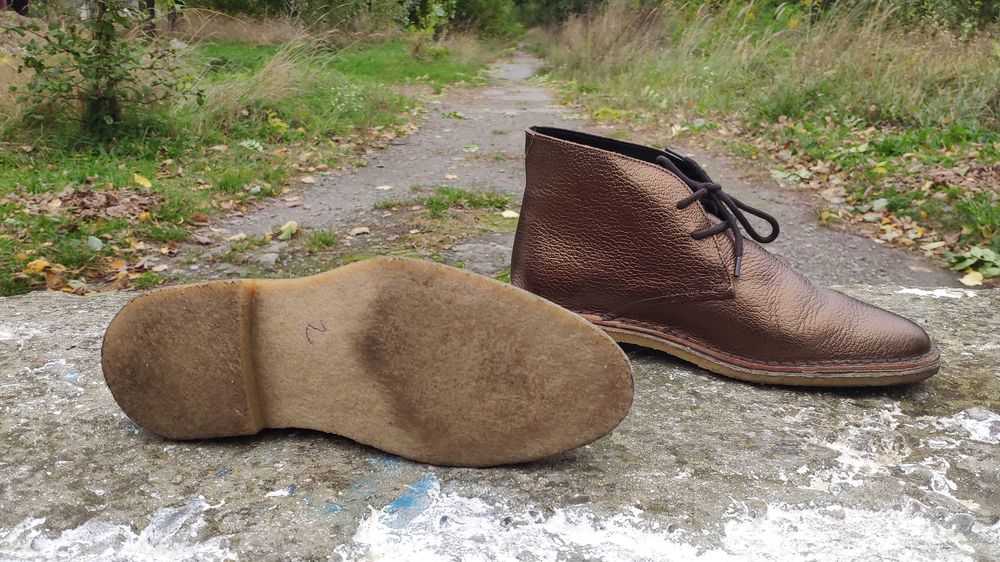 Круті жіночі дезерти Clarks friya desert boot