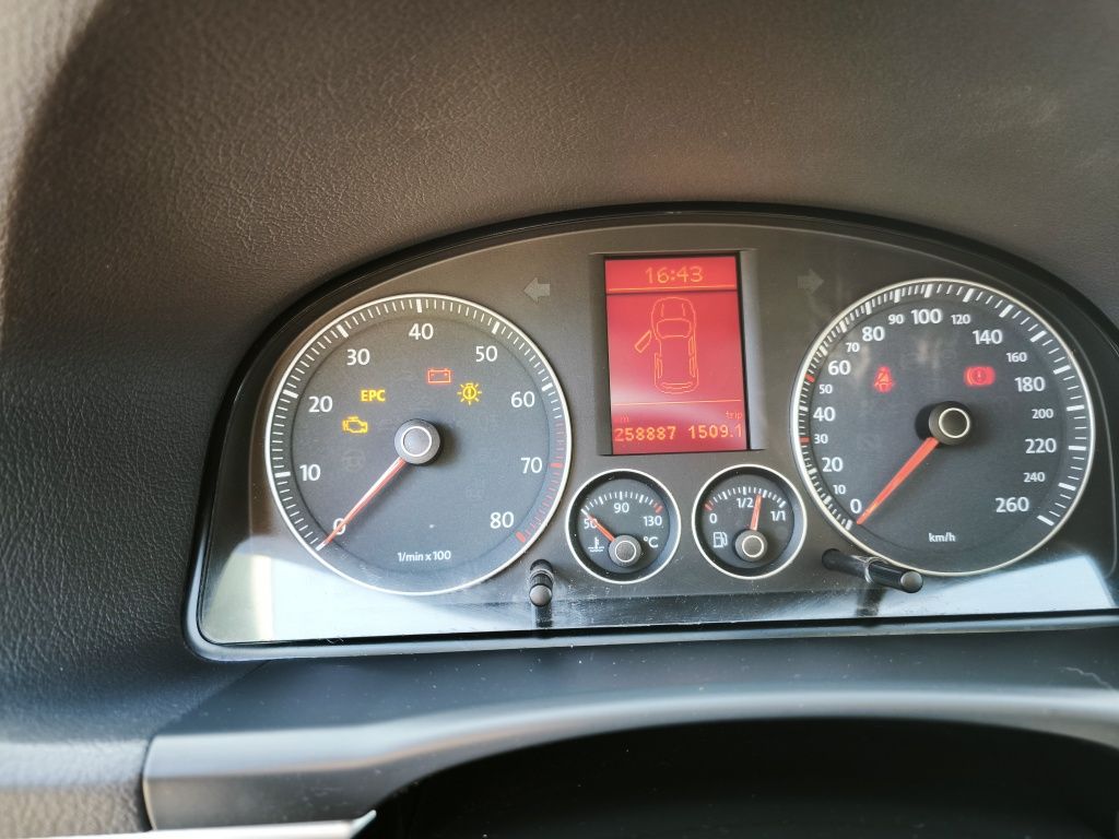 VW Touran 1.4 TSI Highline