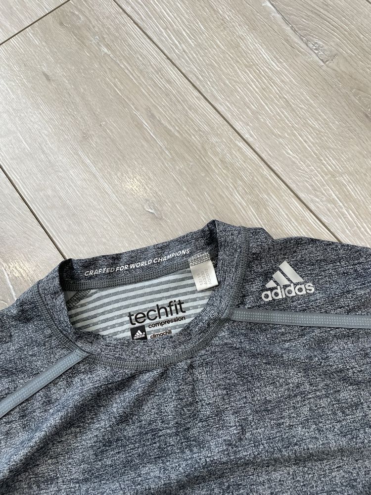 Компресійна футболка adidas techfit