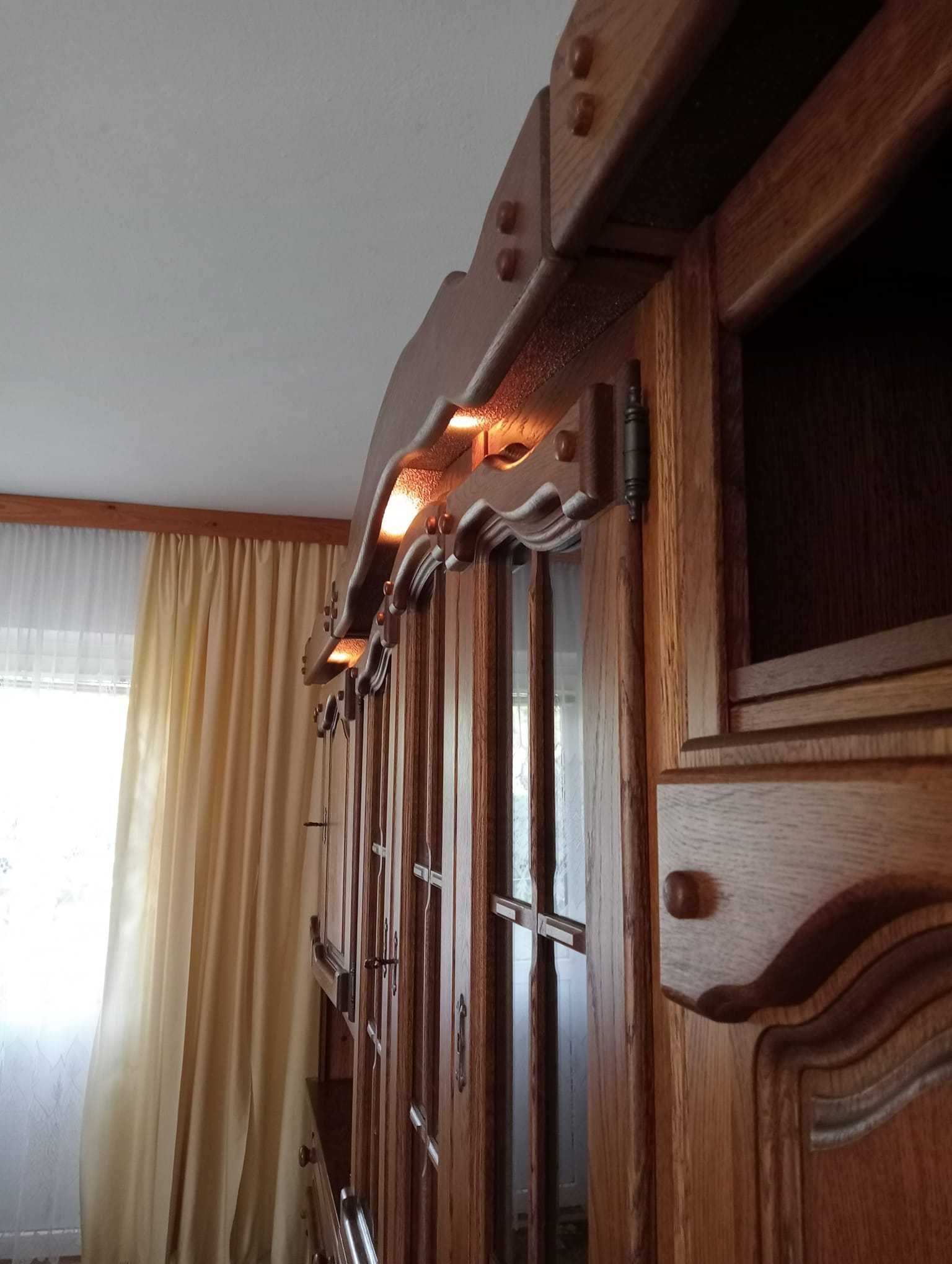 meblościanka z płyty drewnianej (matowy dąb) STAN BARDZO DOBRY