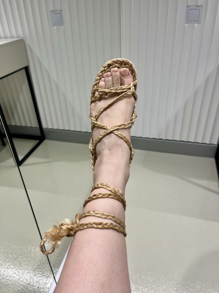 Rustykalne to uznane sandały z rafii Zara handmade nowe