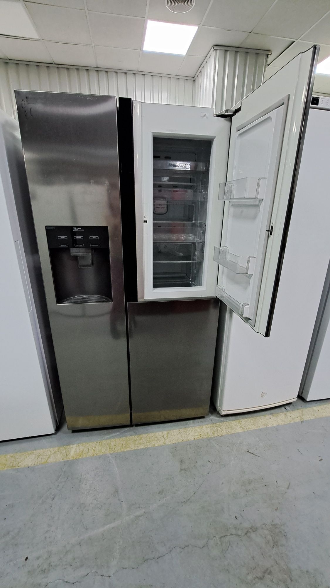 Side by Side холодильник LG Hkl65t інвертор nofrost диспенсер лід