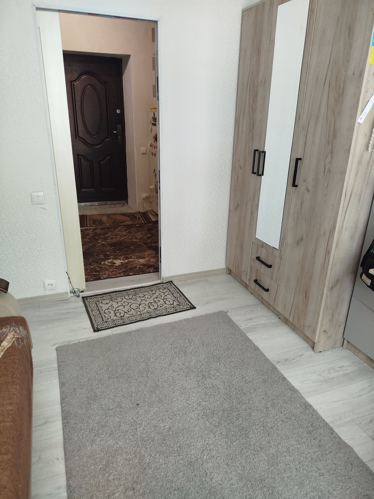 Продам дві кімнати в гуртожитку