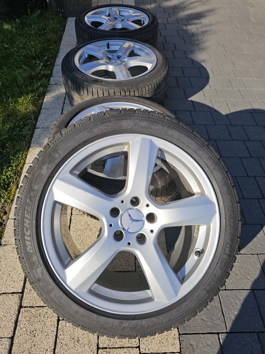 Sprzedam komplet kół do mercedesa 18’
