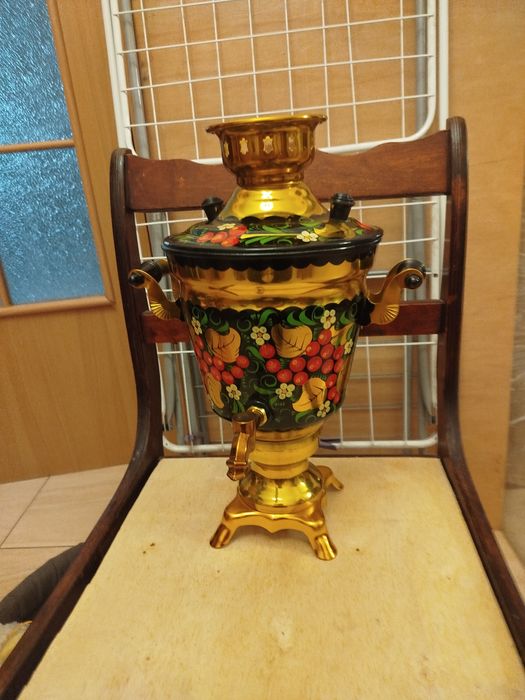 Продам  новий електросамовар.