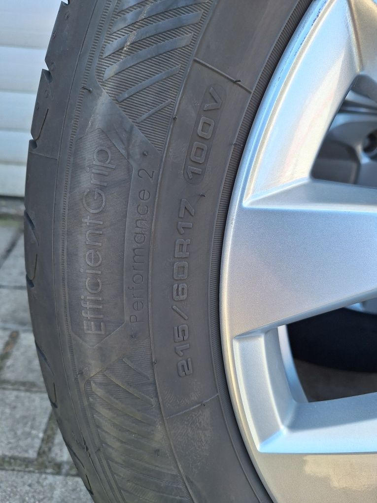 Opony letnie Goodyear EfficientGrip 2, 215/60 R17, 2023 rok,  jak Nowe