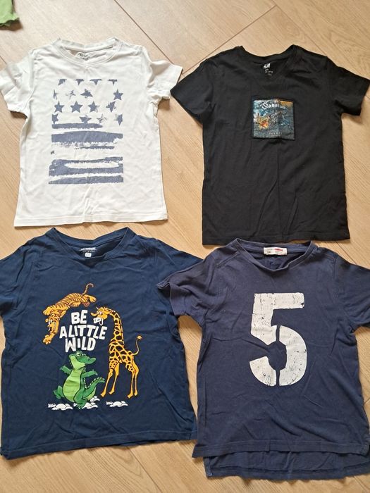 Віддам футболки на хлопчика