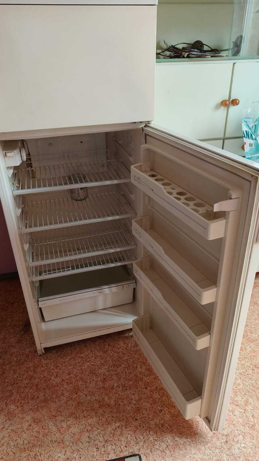 Lodówka Polar (retro)