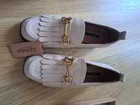 Sapatos corina em pele 35 novos