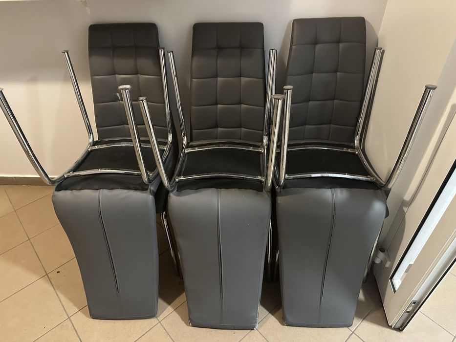 Krzeselka 6 sztuk (do renowacji)