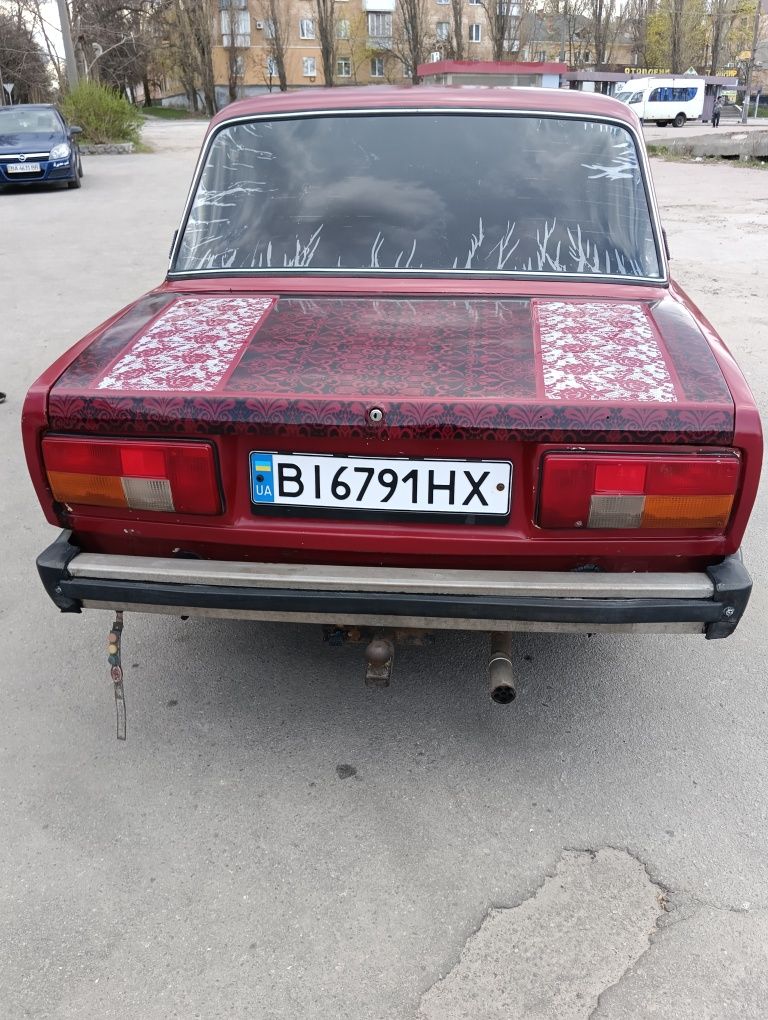 Автомобиль ВАЗ-2105
