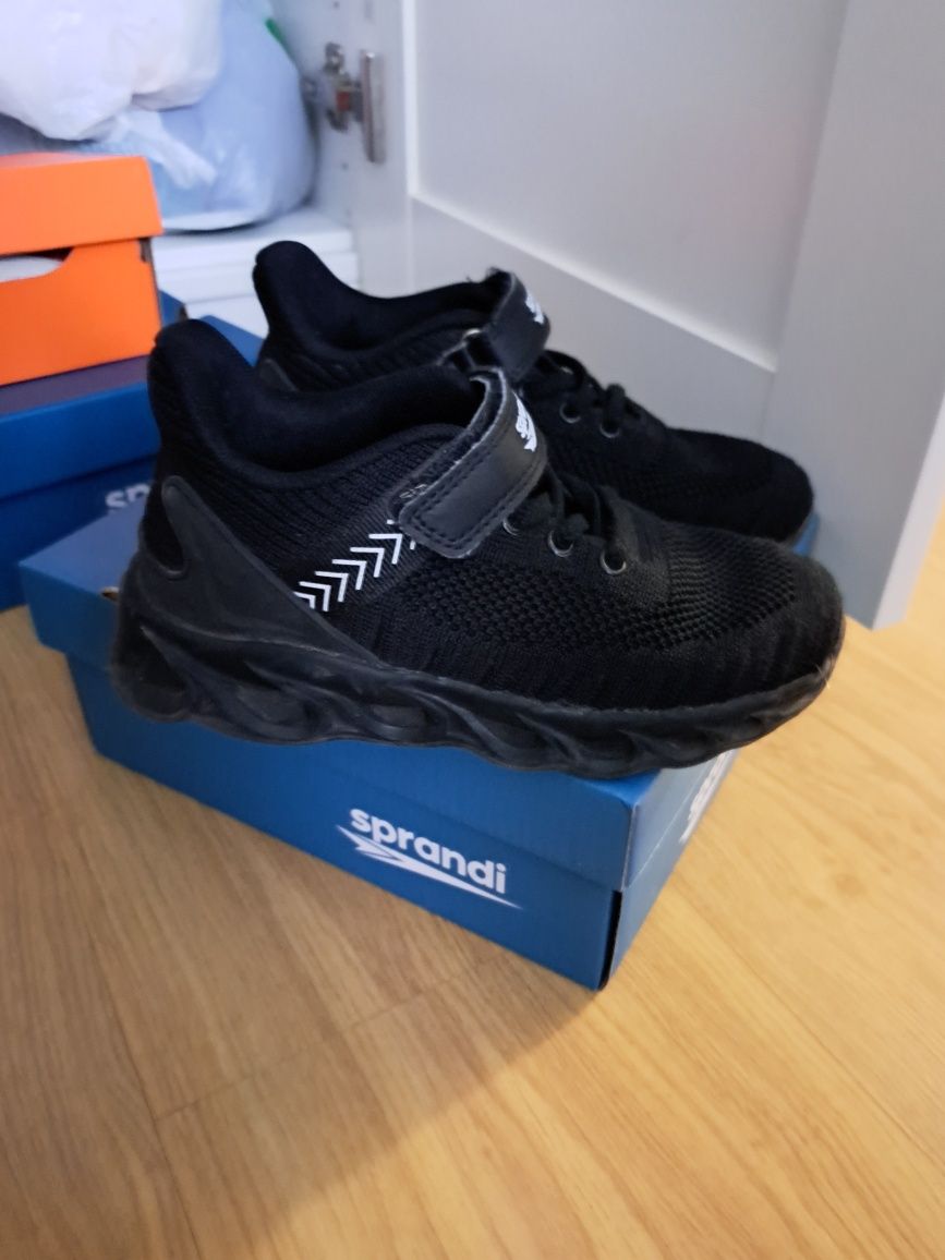 Adidasy sprandi świecące spody rozmiar 30