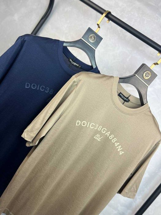 Мужская футболка Dolce Gabbana бежевая футболка с принтом DG f687