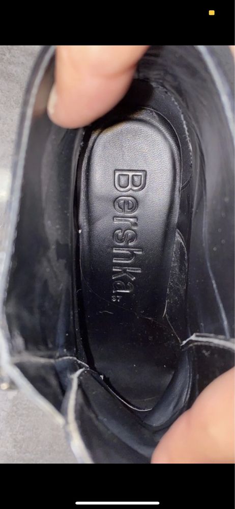 Botas salto alto bershka