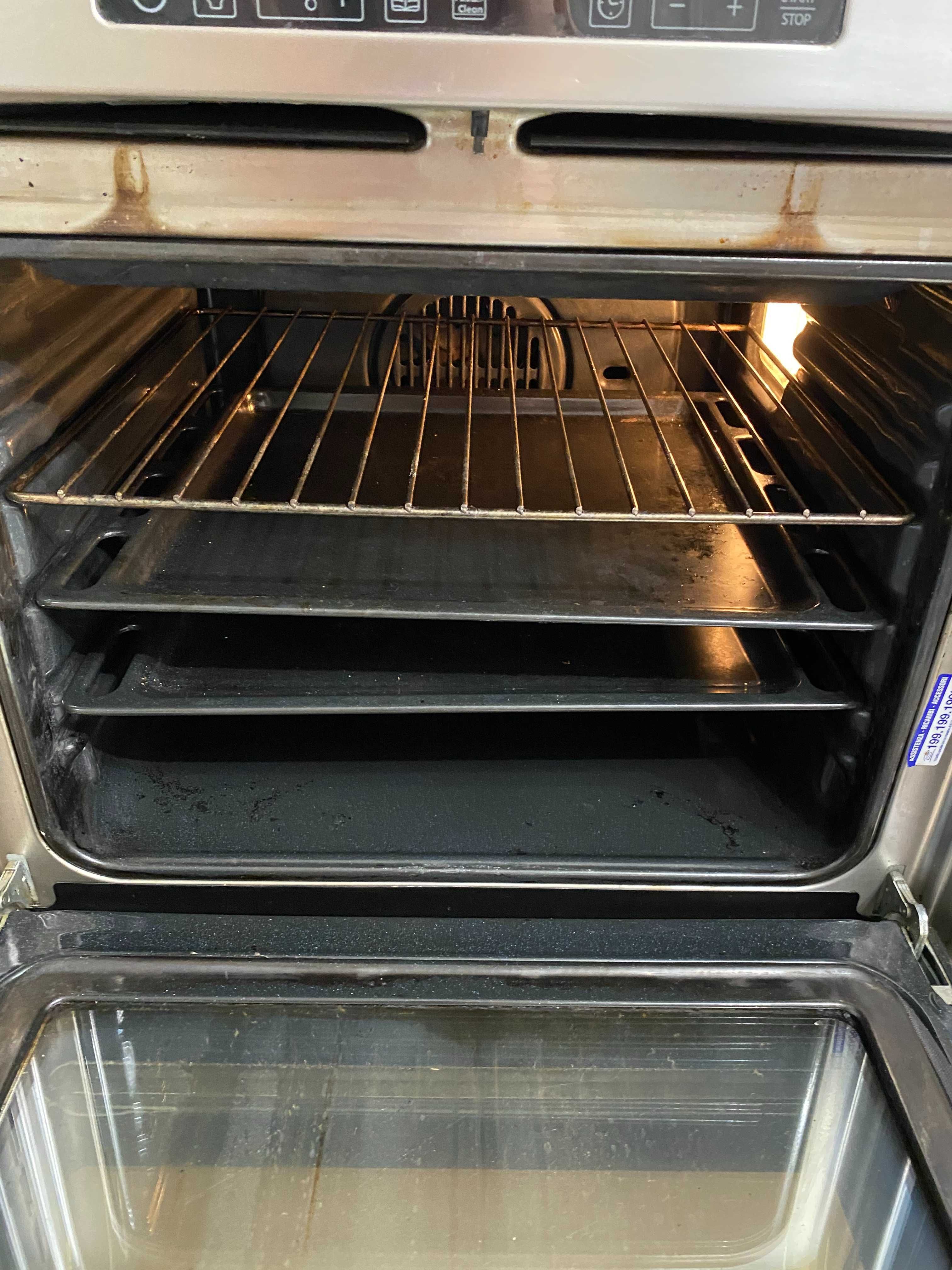 Духовой шкаф Ariston HotPoint, нержавейка, с пиролизом, сенсорное меню