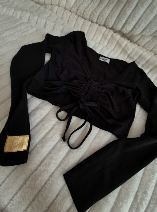 Czarny wiazany crop top DJUK XS