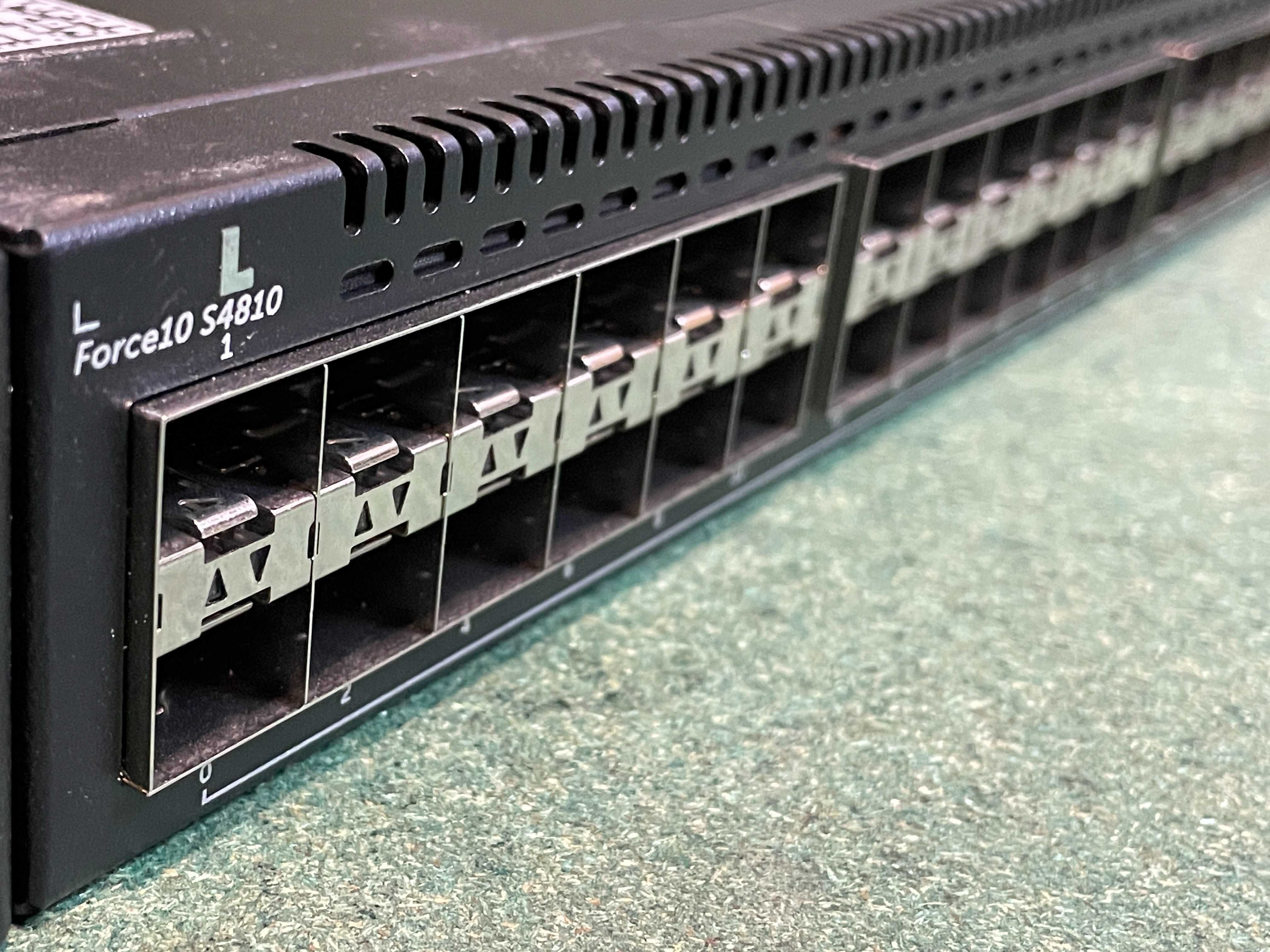 Dell Force 10 S4810 -core switch z 48x SFP+ 10G i 4x QSFP 40G