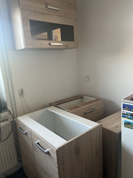 Montaż mebli , składanie mebli i układanie paneli– szybko, dokładnie !