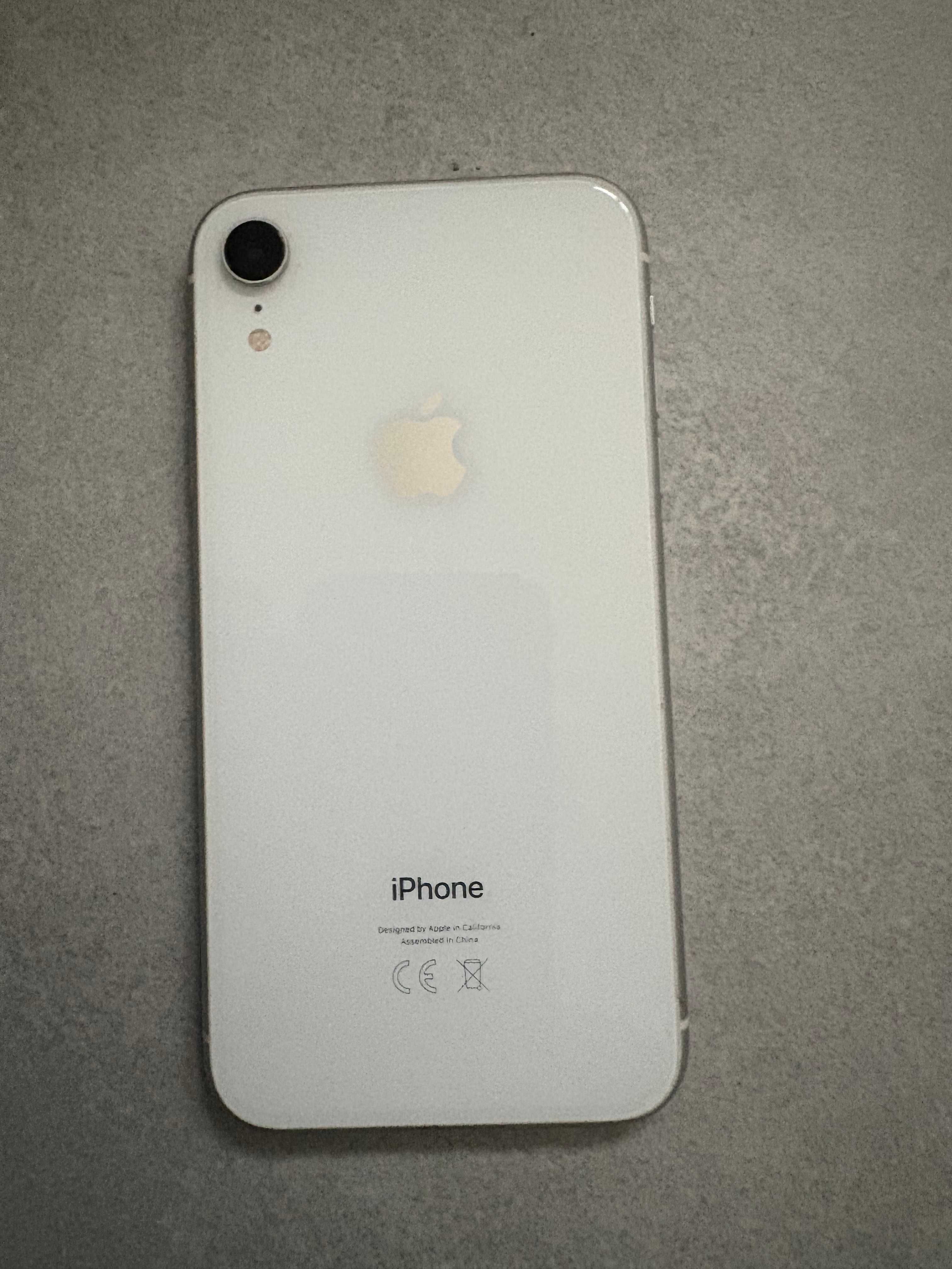 Iphone Apple XR 5GB/128GB biały z oryginalnym kablem i adapterem