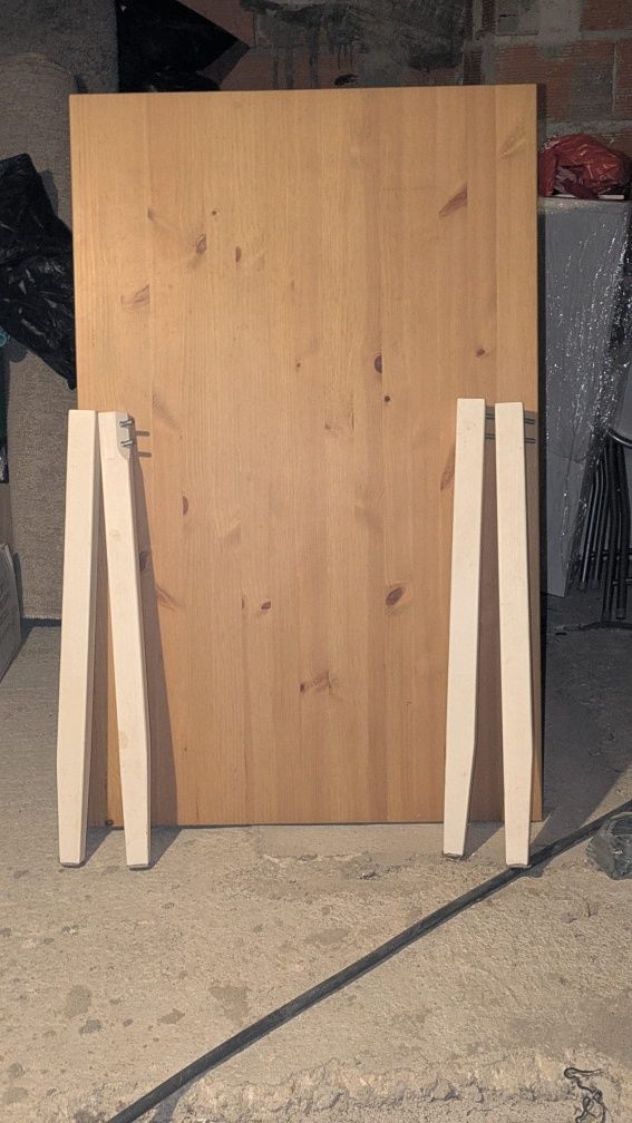 Mesa de cozinha e 4 cadeiras