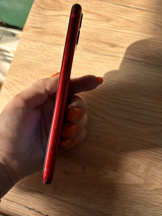 Iphone 11 smartfon czerwony