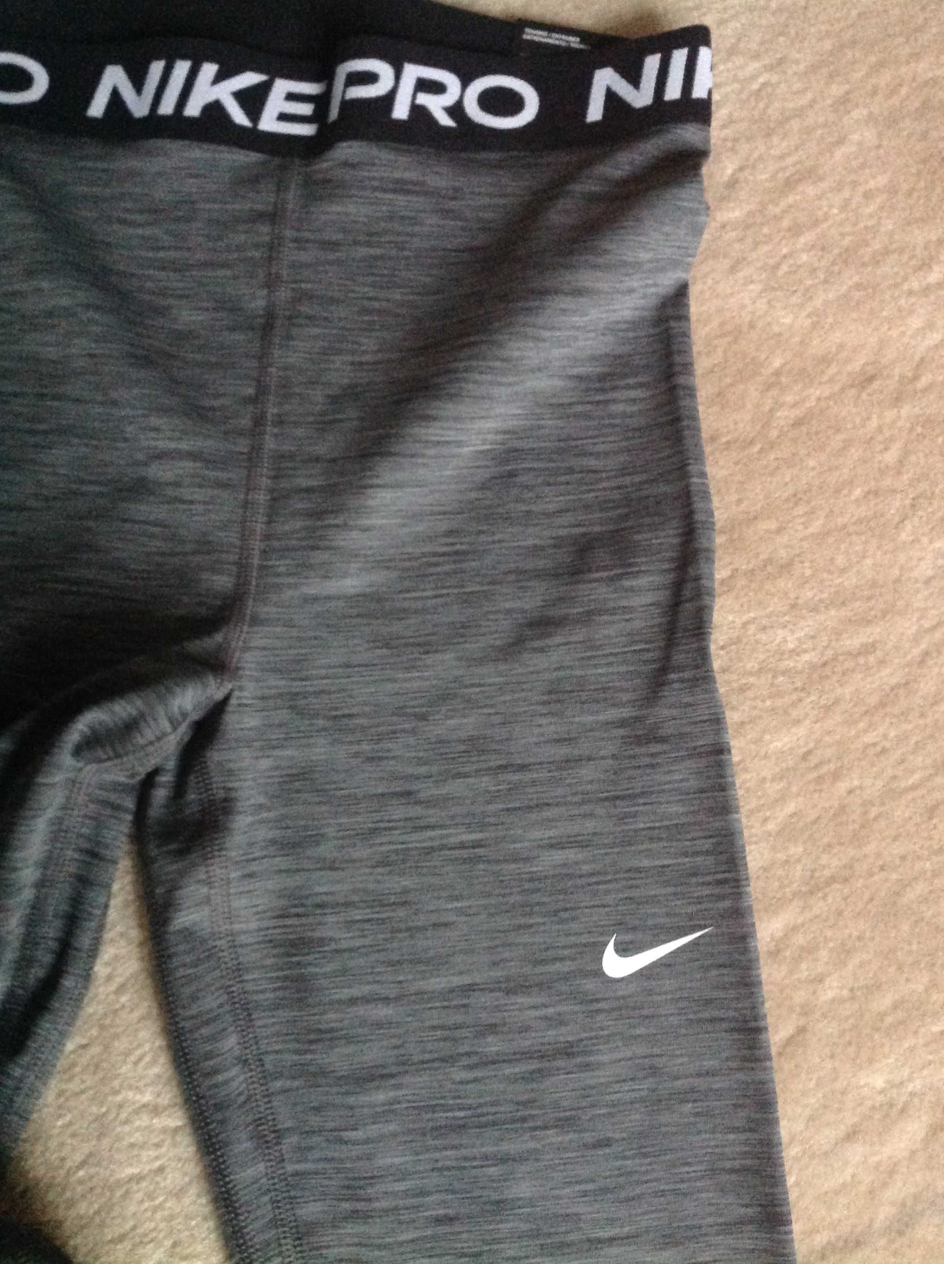 Legginsy Nike Pro tył siatka r. XS