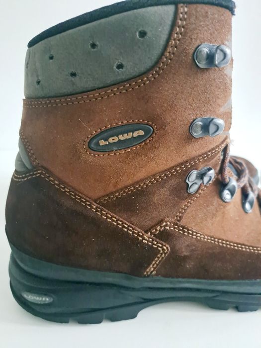 Skórzane buty górskie Lowa Arosa 44,5
