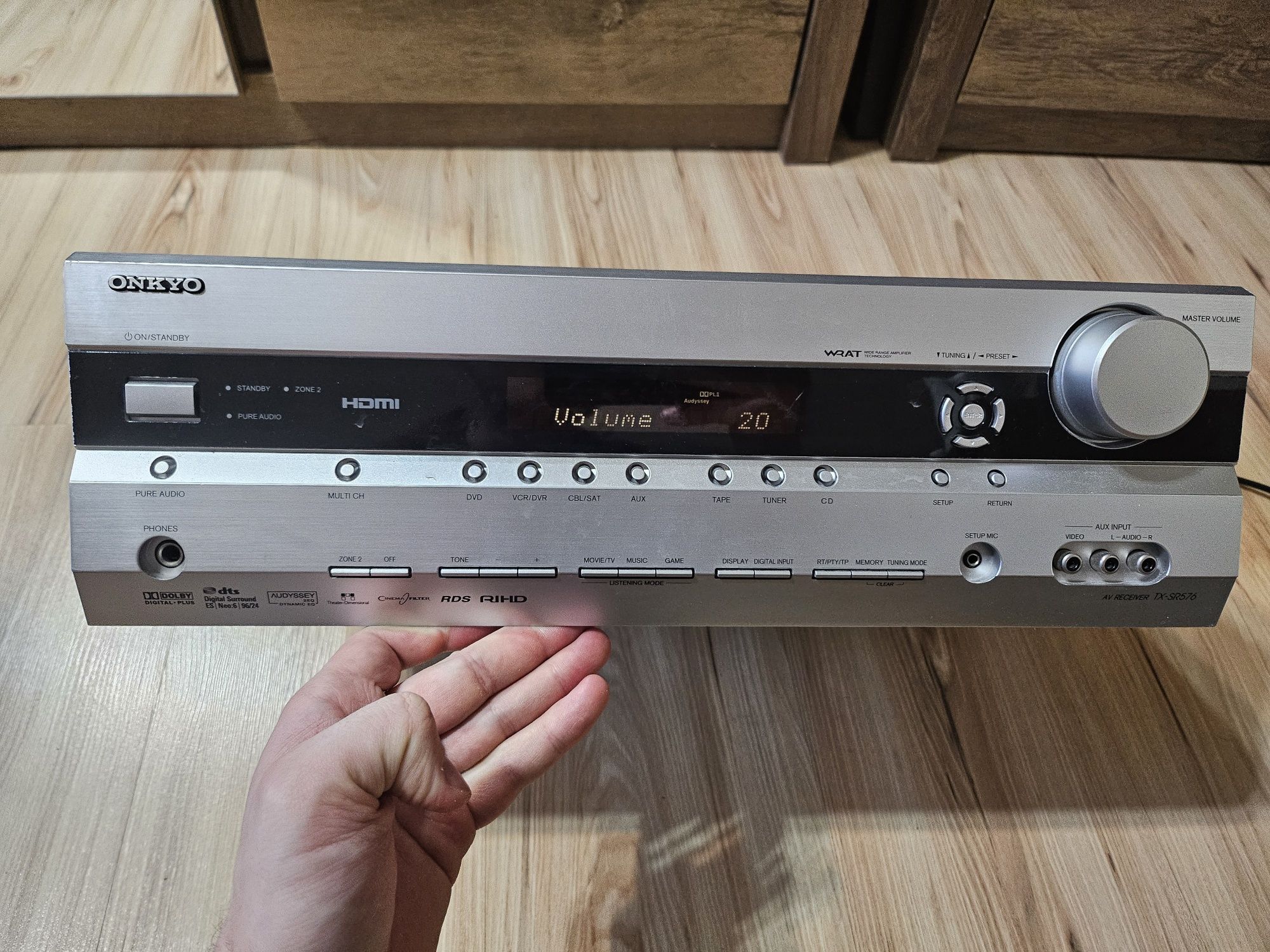 Amplituner Onkyo tx-sr576
